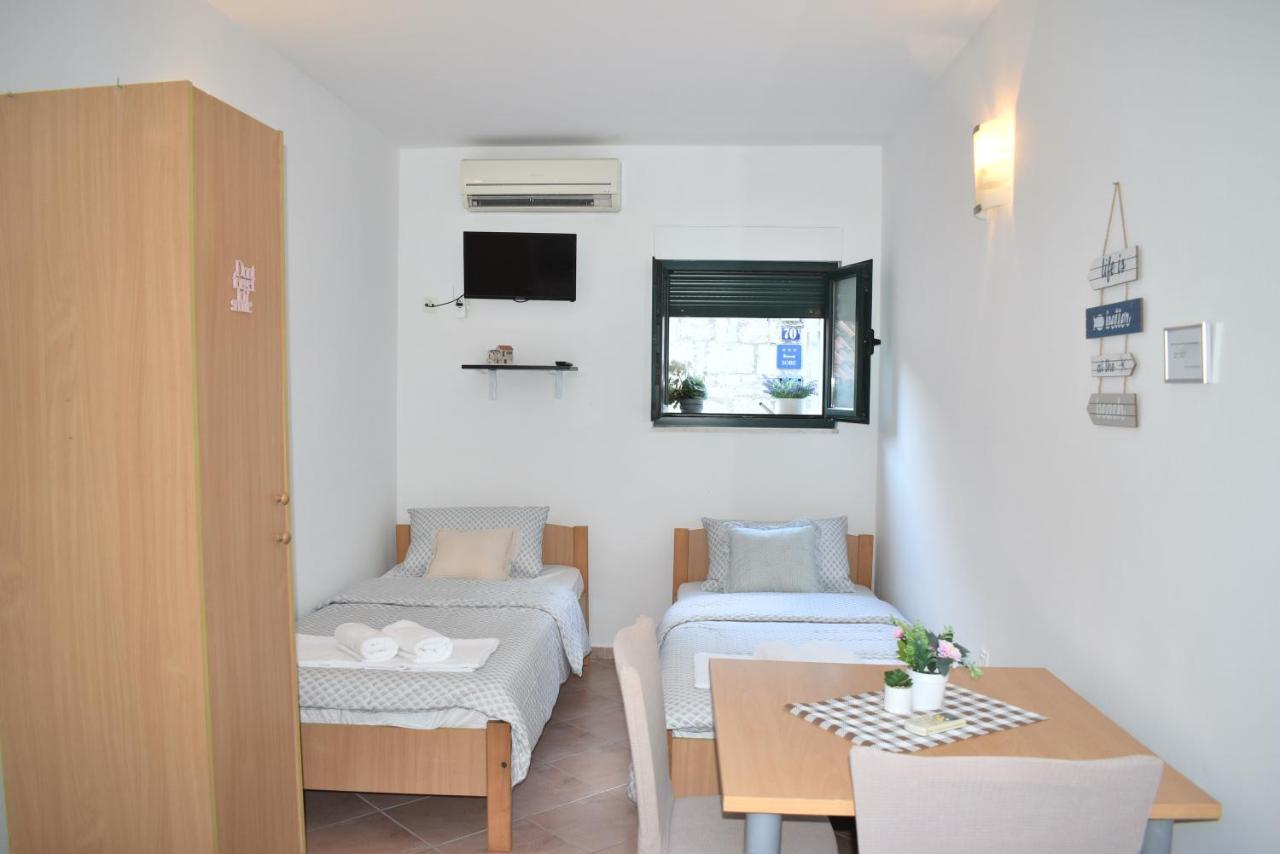 Twin Love Apartment Split Exteriör bild
